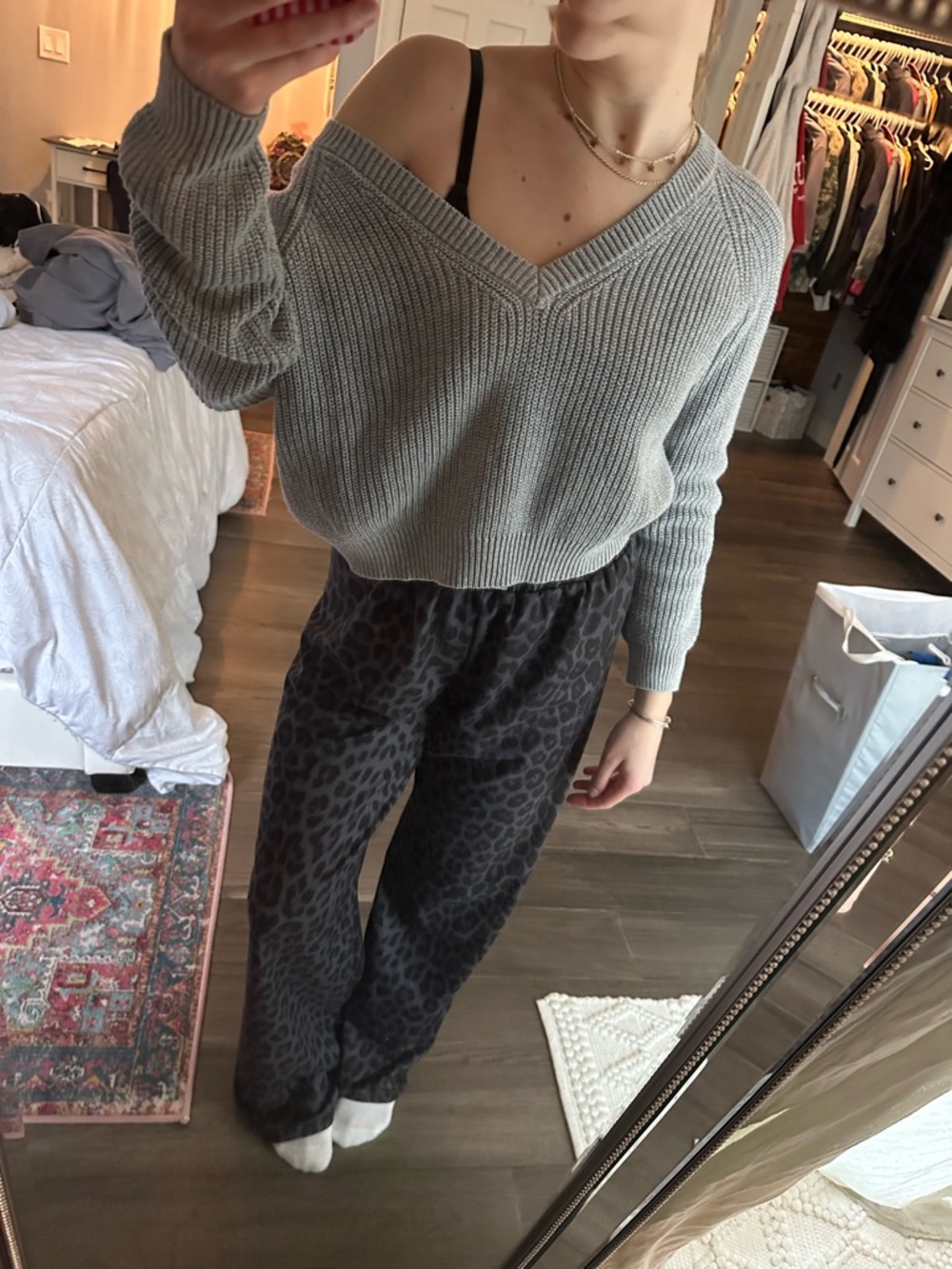 Forever 21 Gray Ribbed V-Neck Sweater